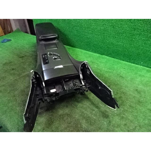 レクサス（LEXUS） IS DBA-GSE20 コンソール ボックス 077 ホワイト