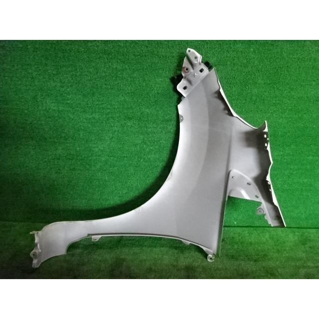 フェンダートリム フィット DAA-GP1 右 フロント フェンダー 1300 HYBRID プレミアム