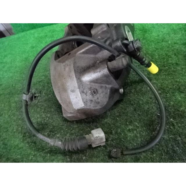 レクサス（LEXUS） LS DBA-USF40 右 フロント キャリパー 4600 LS460