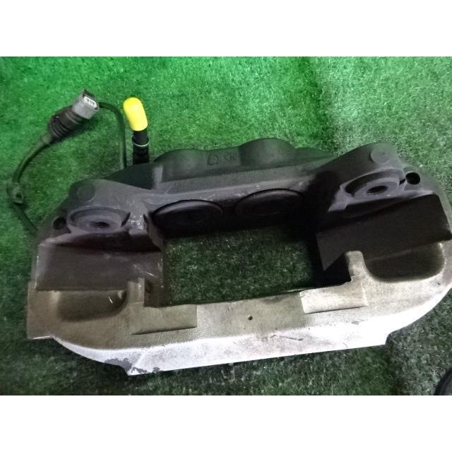 レクサス（LEXUS） LS DBA-USF40 右 フロント キャリパー 4600 LS460