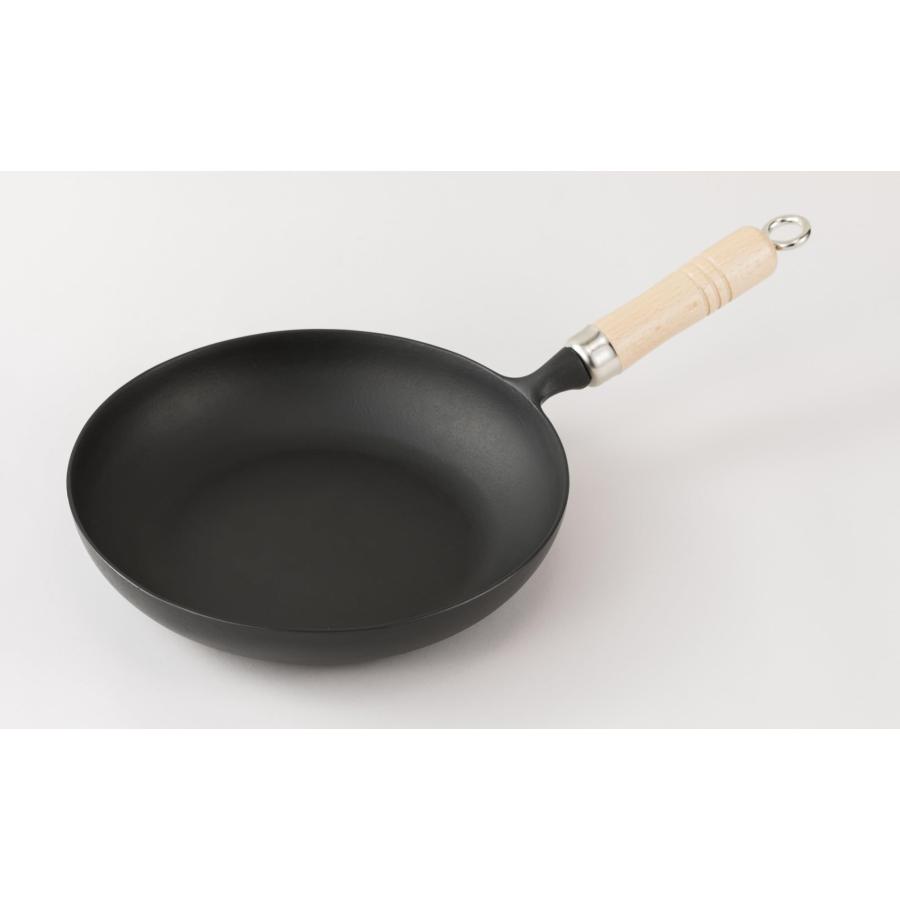 岩鋳 Iwachu オムレツパン24(木柄付) 黒焼付 内径23.5cm IH対応 フライパン 南部鉄器 24006の画像