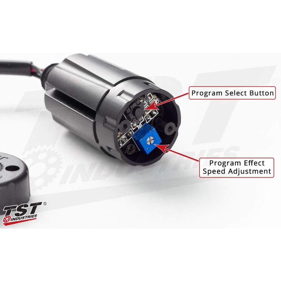TST 純正テールライト 発光パターンを変更 YZF-R6/ YZF-R1 TST 純正テールライトの発光パターンを変更 YZF-R25/YZF-R6/YZF-R1