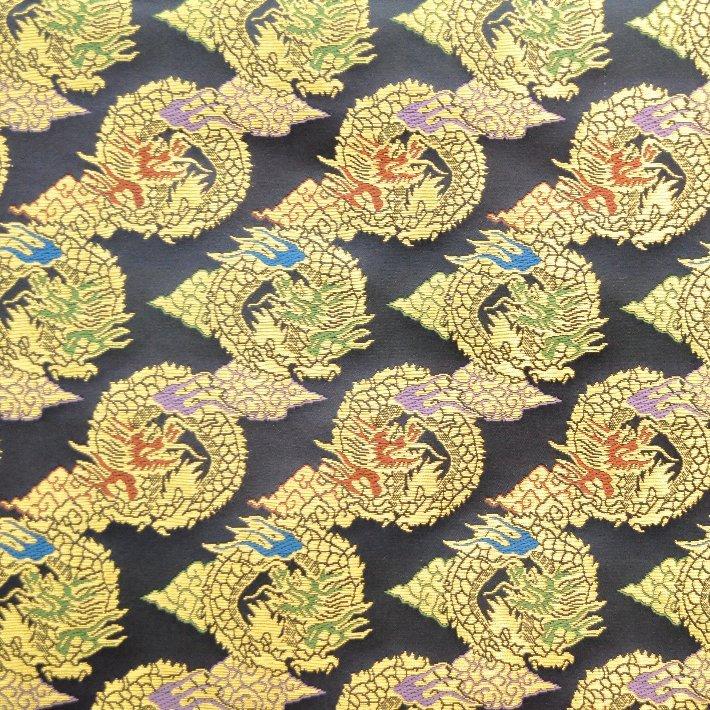 金襴 生地 はぎれ 和柄 もりさん C 不織布貼り無し 丸龍 龍柄 竜 黒系 