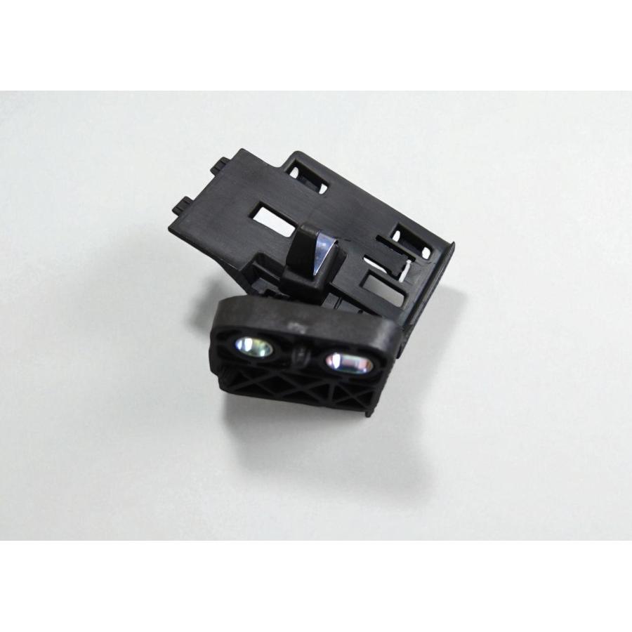 エブリィワゴン DA17W フューエルリッドヒンジ 77110-64P01 スズキ純正