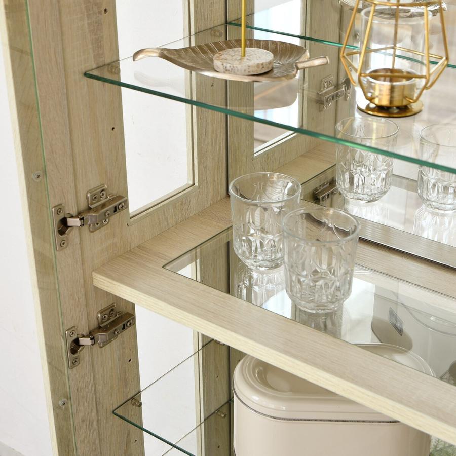 ニトリ　コレクションボード　ガラスケース 4棚付き　背面ミラー ニトリ コレクションボード ガラスケース 4棚付き 背面ミラー