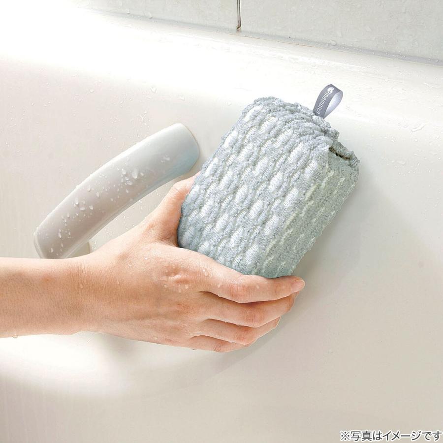 ニトリ（NITORI） 水だけで湯垢・石けんカスすっきりバススポンジ