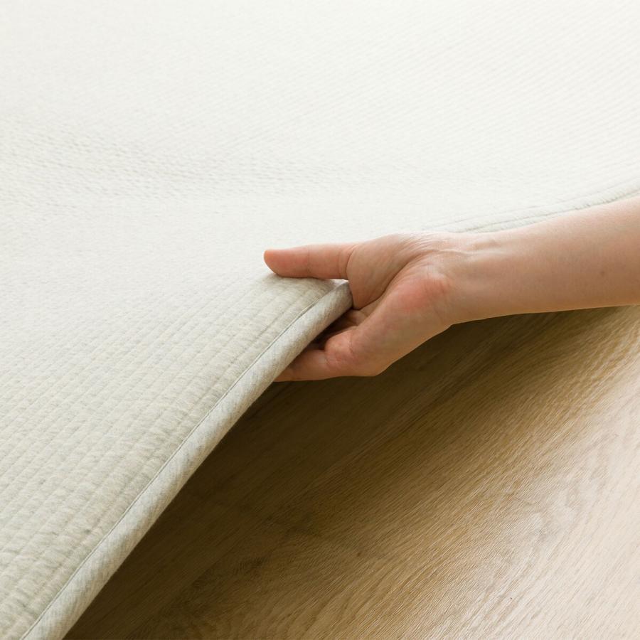 ニトリ（NITORI） 30mmウレタン使用綿入り 洗えるラグ(g 185X185 CY07