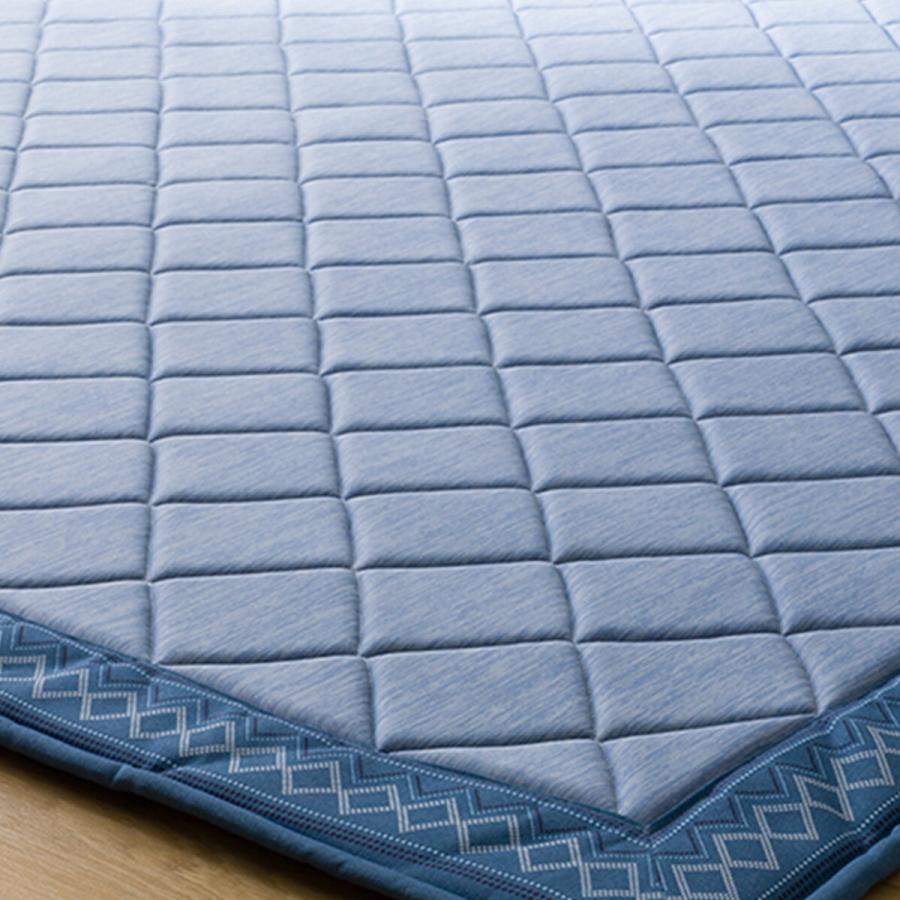 ニトリ（NITORI） 15mmウレタン入り 接触冷感+防汚加工ラグ(Nクール