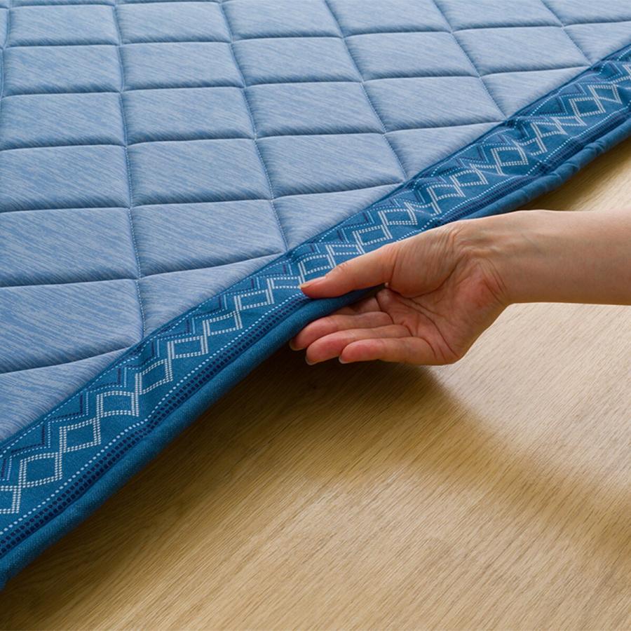 ニトリ（NITORI） 15mmウレタン入り 接触冷感+防汚加工ラグ(Nクール