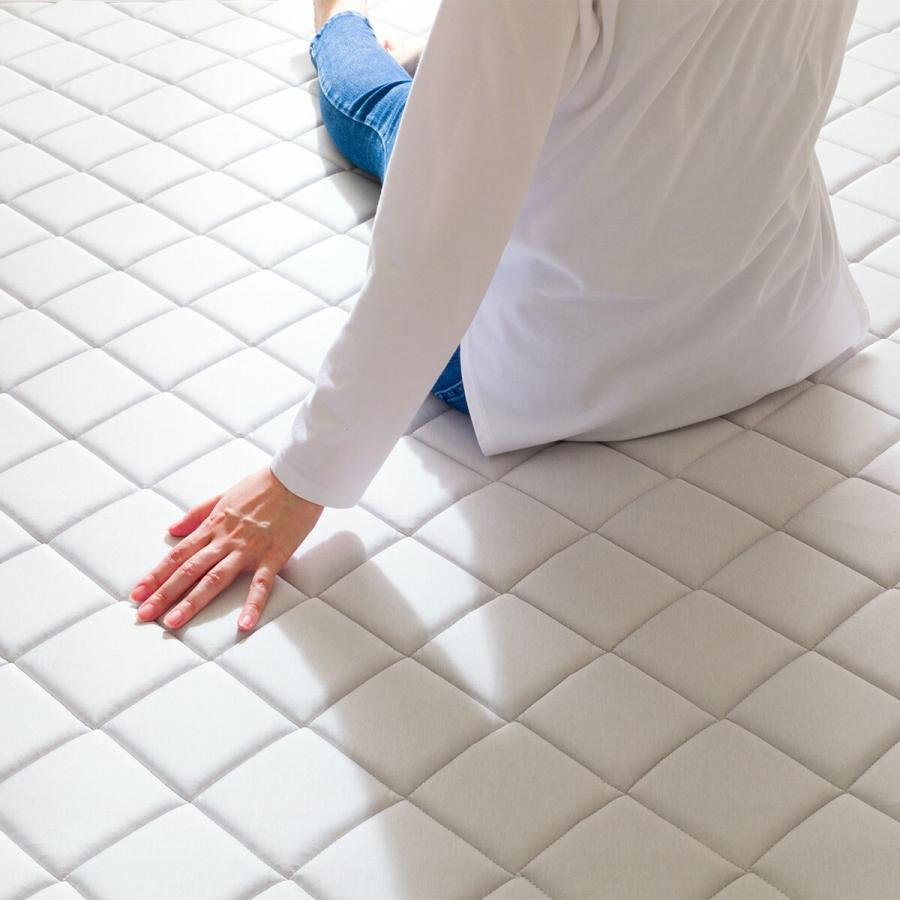ウレタン入り洗える接触冷感ラグ 185×240 cm ウレタン入り洗える接触冷感ラグ 185×240 cm