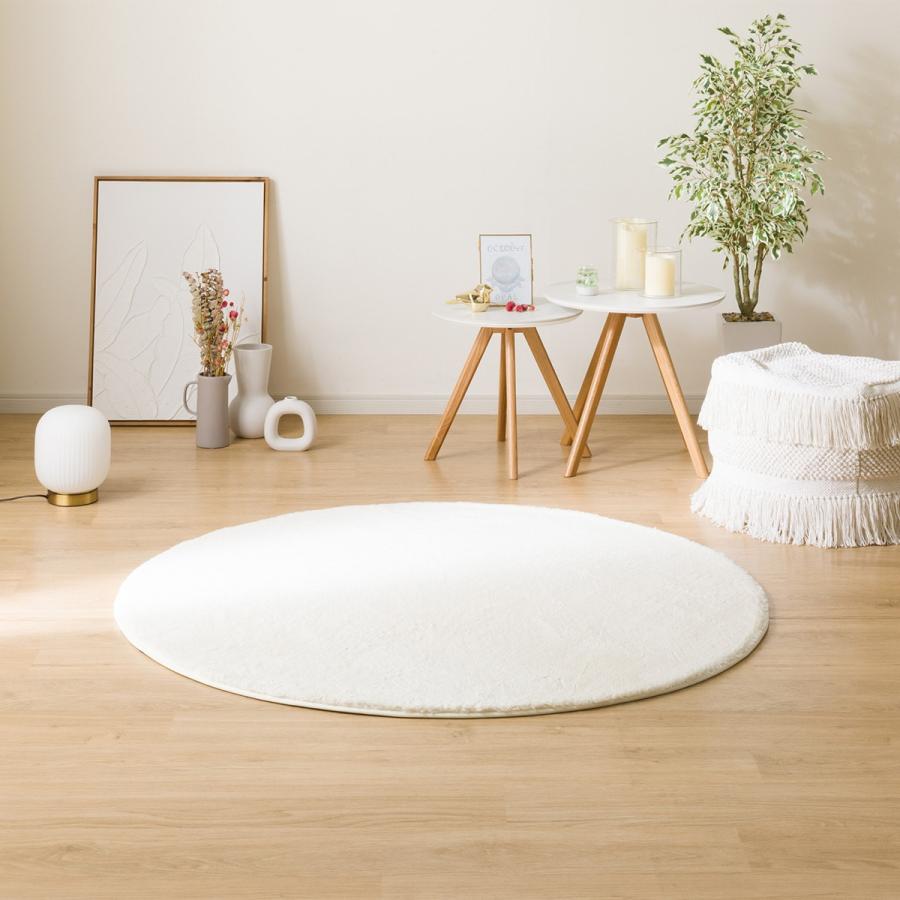 ニトリ ふんわり、なめらか上質な肌ざわりのラグ(ウサギラグ5