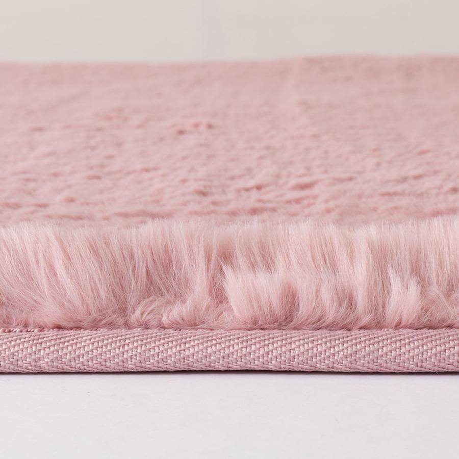 ニトリ（NITORI） ふんわり、なめらか上質な肌ざわりのラグ(ウサギラグ
