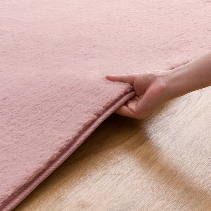 ニトリ（NITORI） ふんわり、なめらか上質な肌ざわりのラグ(ウサギラグ