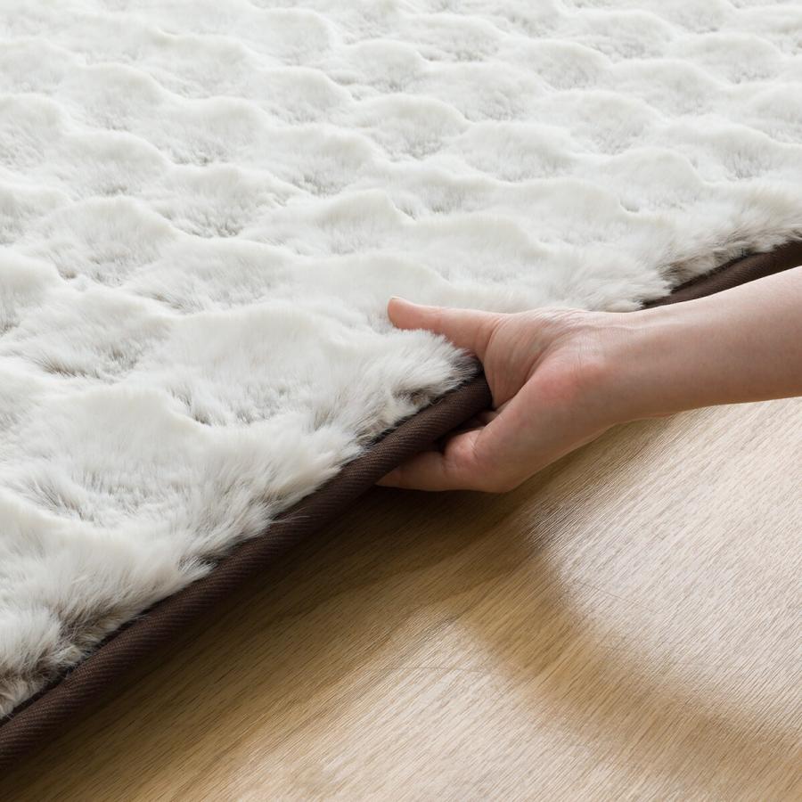 極ラグ 130x185cm 30mmウレタン入り ホワイト ニトリ（NITORI） 極厚30mmウレタン入り防汚 + 防音ラグ(185X185 LMO