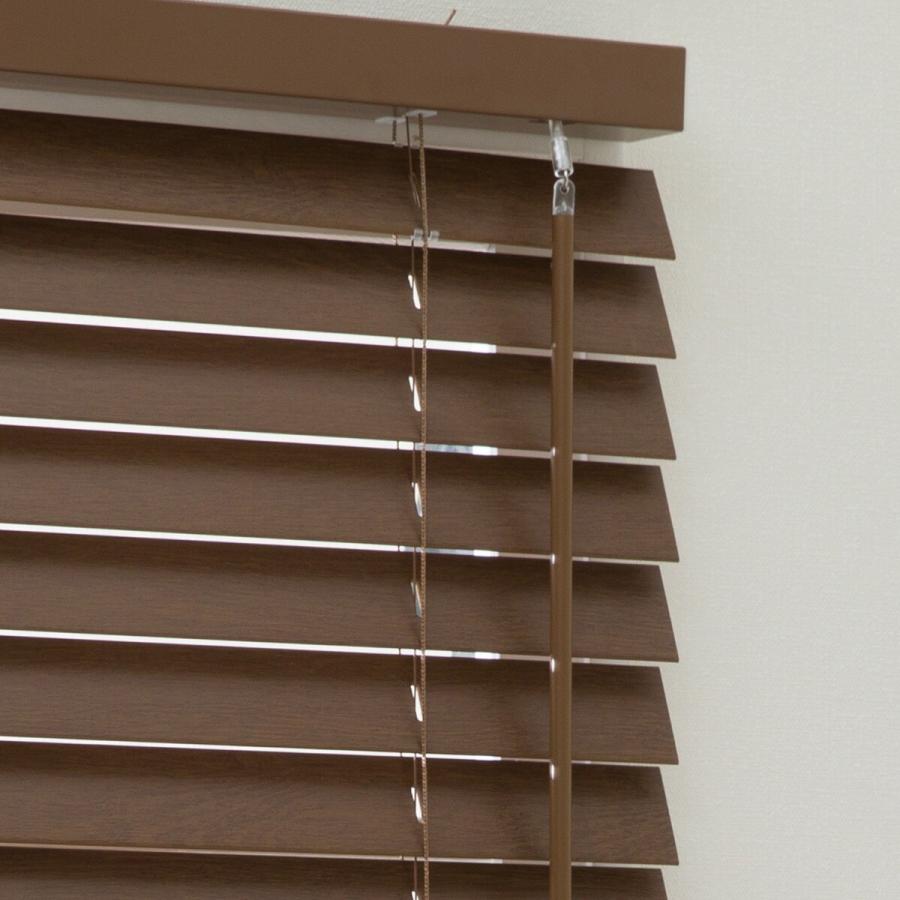 未使用　ウッドブラインド　グレーブラウン　160×95 ニトリ（NITORI） ヒモなし簡単昇降 木製風PVCブラインド(165X138 BR