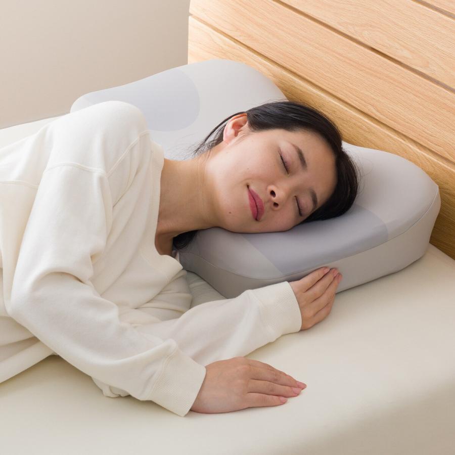 ニトリ（NITORI） 枕 まくら ほっぺにやさしい横向き寝がラクなまくら
