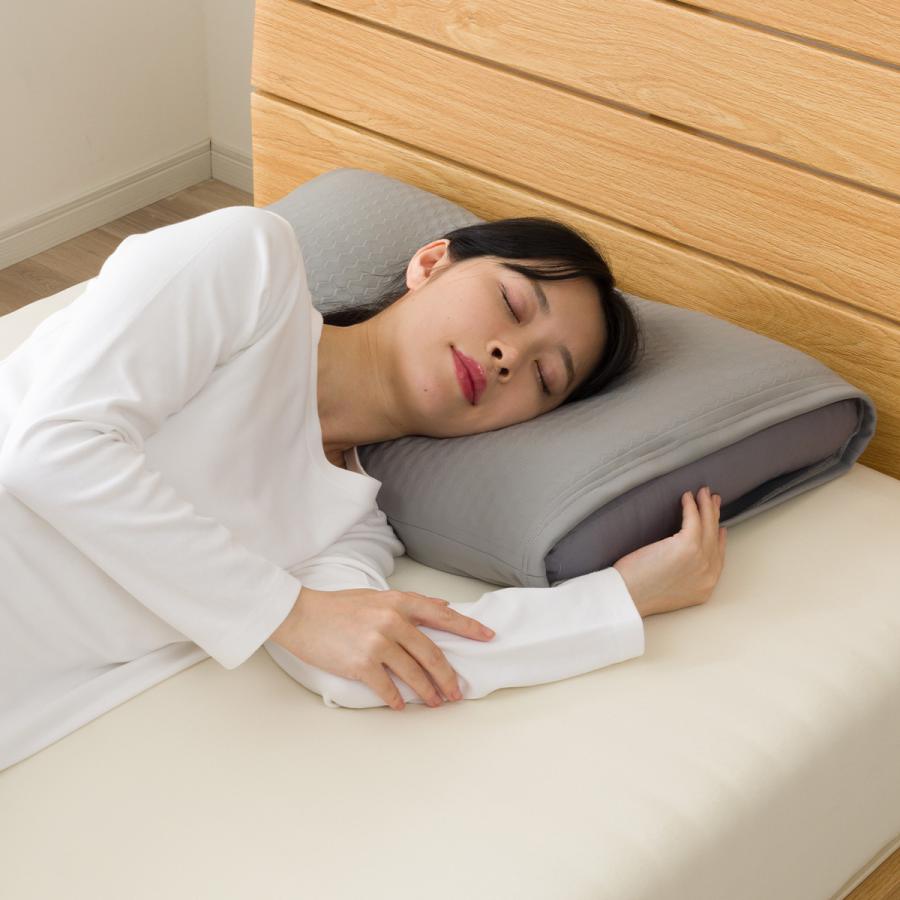 ニトリ（NITORI） 枕 まくら 浮かぶような新感覚 頭にフィットしやすい