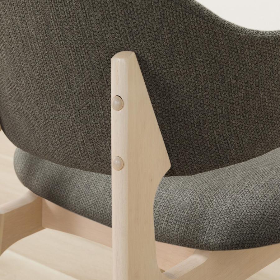 ニトリ】グレー ファブリック アームチェア ニトリ（NITORI） 傷・汚れ