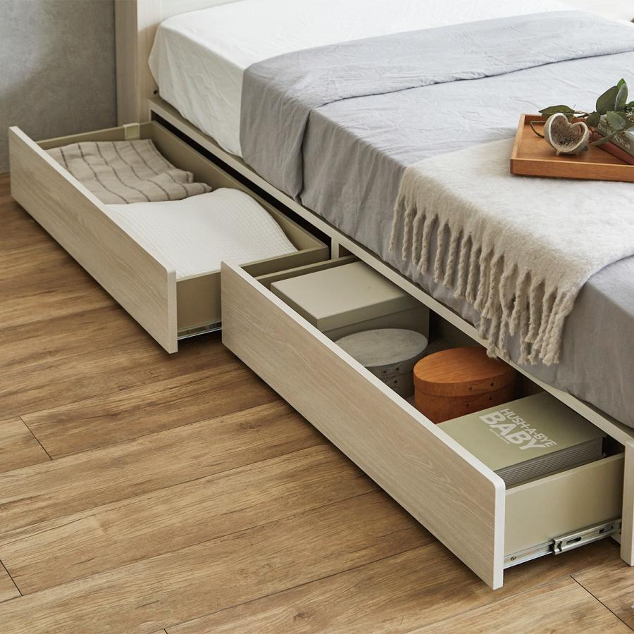 ニトリ（NITORI） 棚・コンセント・照明付きクイーンベッドフレーム(KB