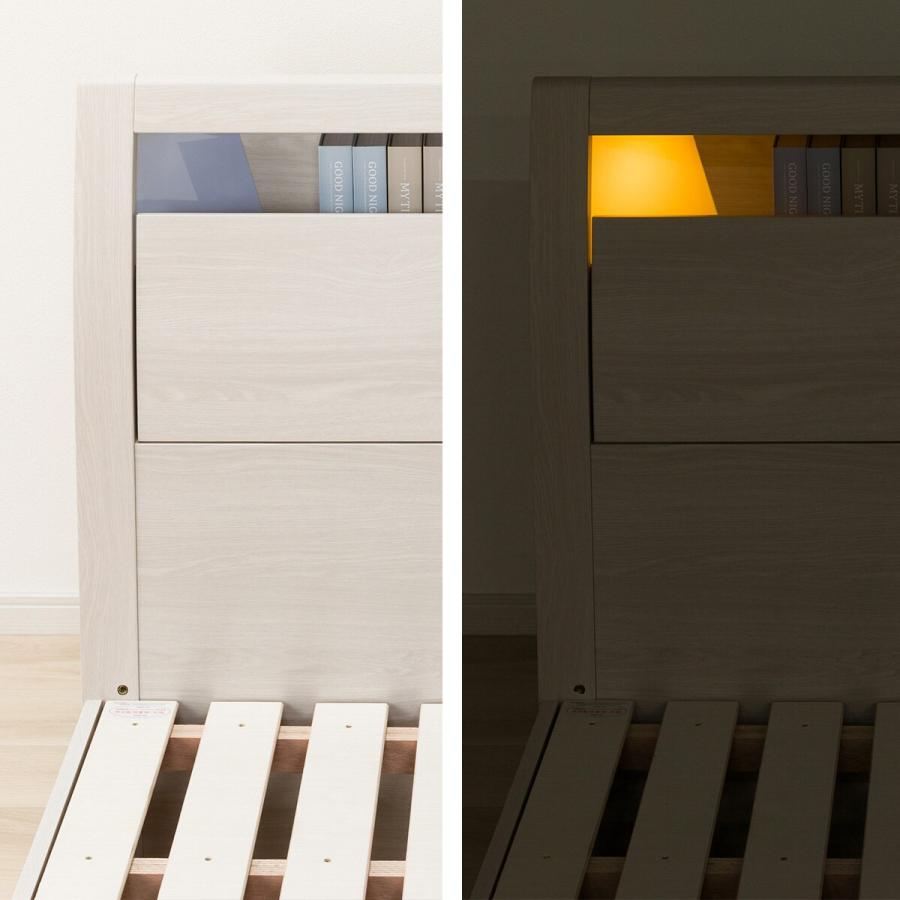 ニトリ（NITORI） 棚・コンセント・照明付きクイーンベッドフレーム(KB