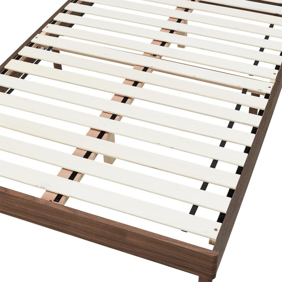 ニトリ（NITORI） セミダブルベッドフレーム(ヘンリック 棚