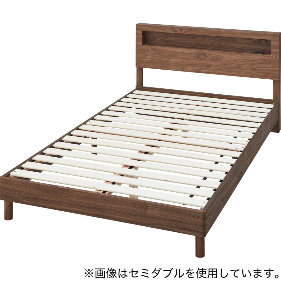 ニトリ（NITORI） ダブルベッドフレーム(ヘンリック 棚・コンセント