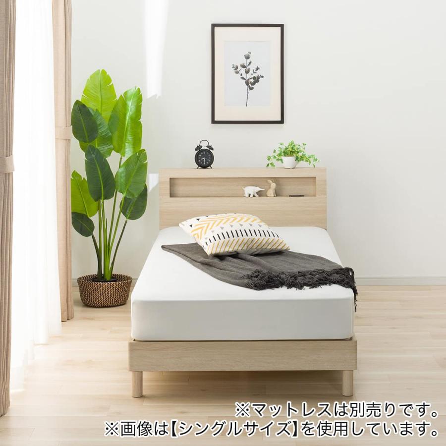 ニトリ（NITORI） セミダブルベッドフレーム(ヘンリック 棚