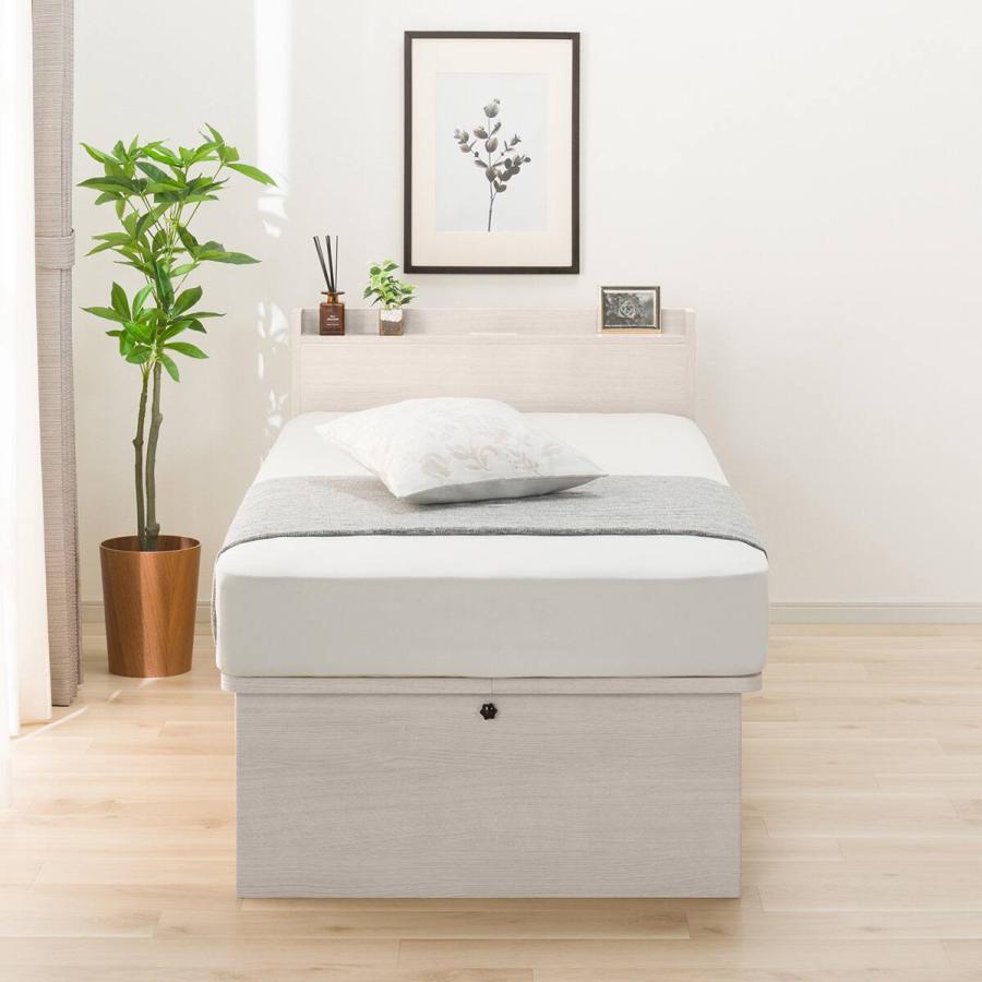 ニトリ（NITORI） 棚・コンセント付き 収納付きベッドフレーム