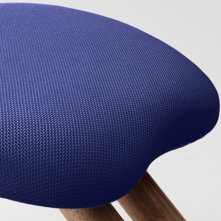 ニトリ（NITORI） 北欧風スタイルチェア (NV) バランスチェア 学習椅子