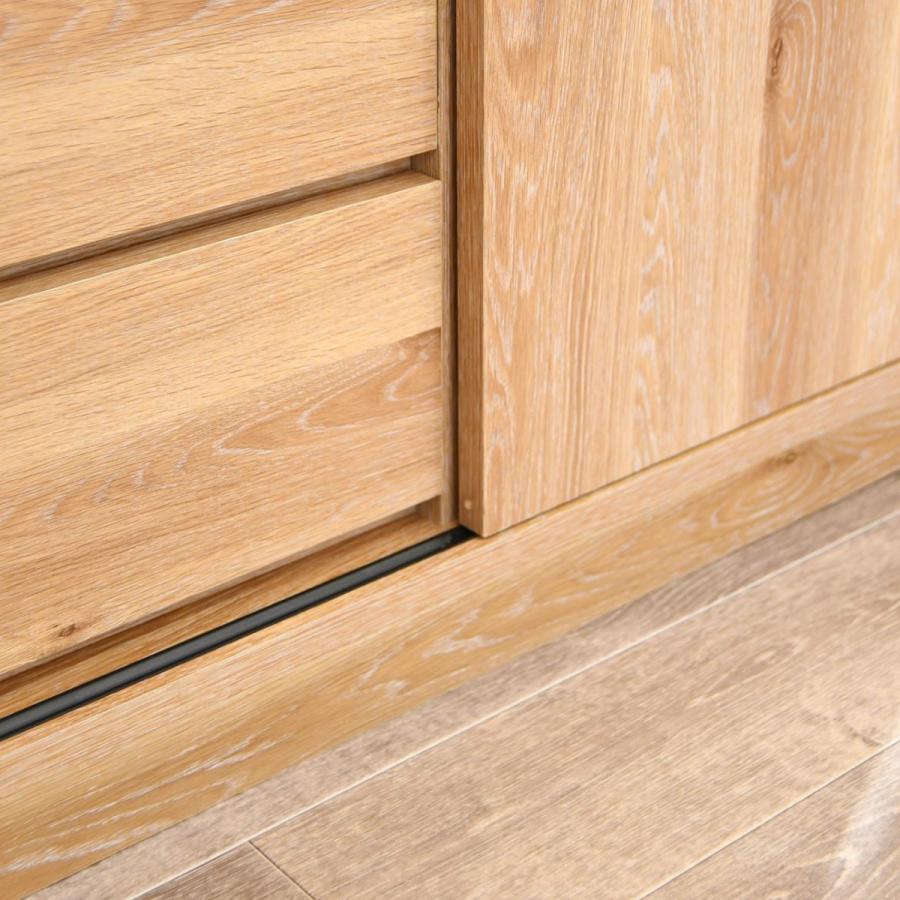 ニトリ（NITORI） カウンター下やリビングにも使える薄型キャビネット