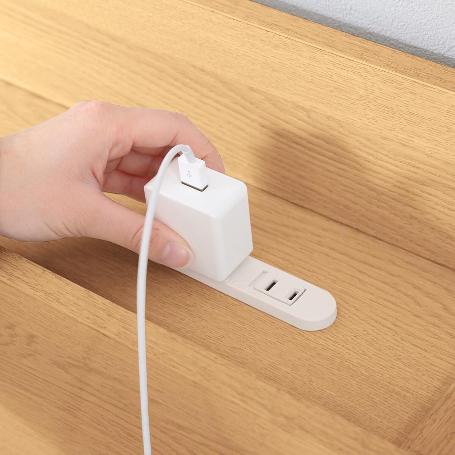 ニトリ（NITORI） ベッド ダブル 棚・コンセント付きチェストベッド