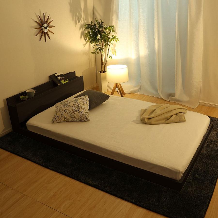 ニトリ（NITORI） セミダブル 宮・コンセント付き北欧調フロアベッド