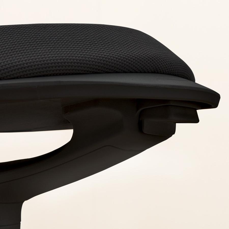 ニトリ（NITORI） スタンディングバランスチェア(OC301 BK) : ニトリ