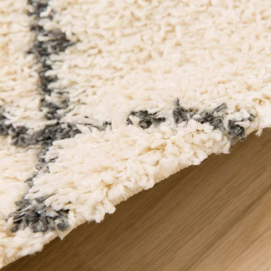 ニトリ（NITORI） アクセントラグ(リラシャグ 160X235) 柄物