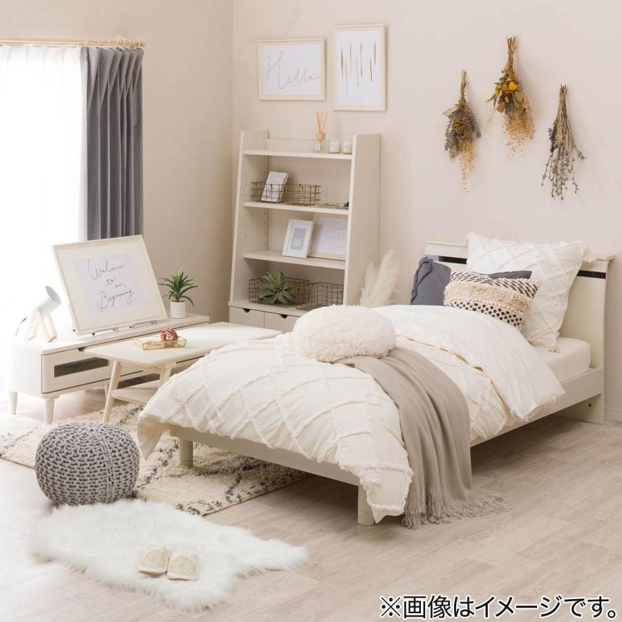 ニトリ（NITORI） アクセントラグ(リラシャグ 160X235) 柄物