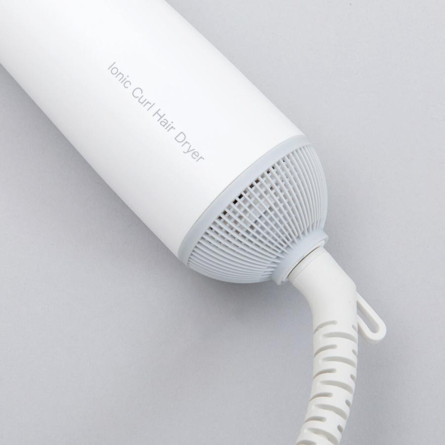 ほぼ新品★ニトリ★高濃度マイナスイオンヘアケアドライヤー★ホワイト ニトリ - ニトリ 高濃度マイナスイオンヘアケアドライヤー