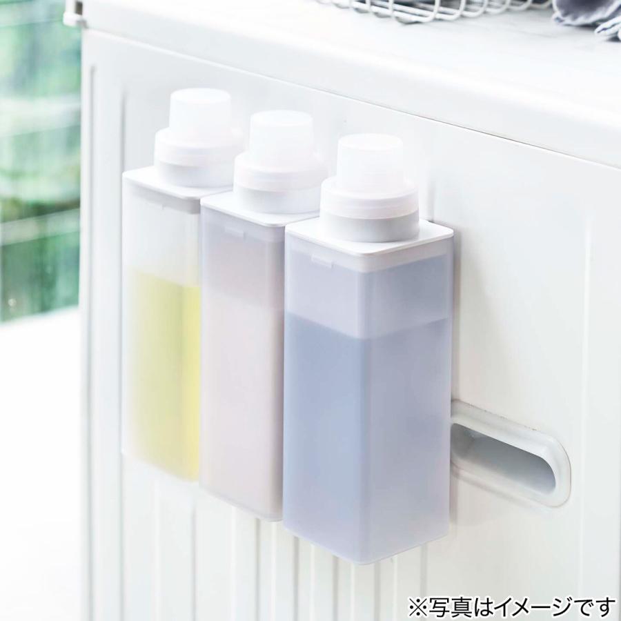 ニトリ（NITORI） マグネット詰め替え用ランドリーボトル(ミスト