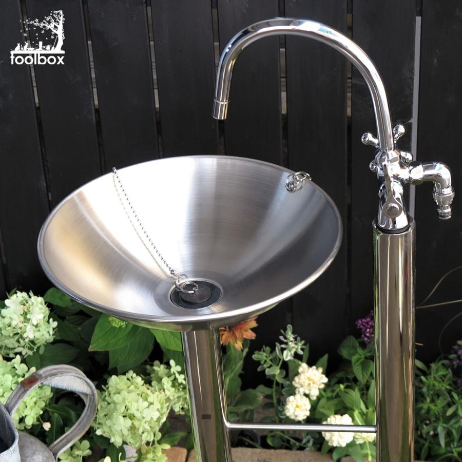 早割クーポン シンク一体型水栓柱 335g クラウン 2 ガーデンパン ガーデン立水栓 水栓柱 水遊び 水やり 手洗い ガーデニング 洗車 日本製 高品質 特別価格 Www Skylanceronline Com