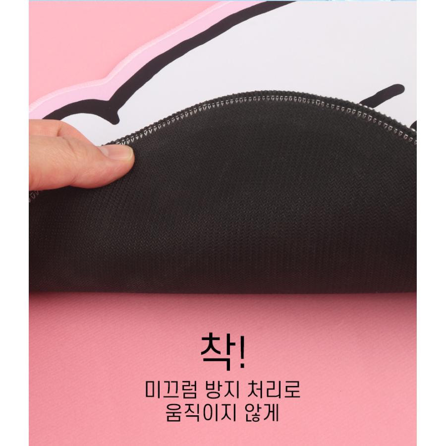 韓国版 グッズ『ちいかわ デスクマット 3種類から一つ選択（ちいかわ