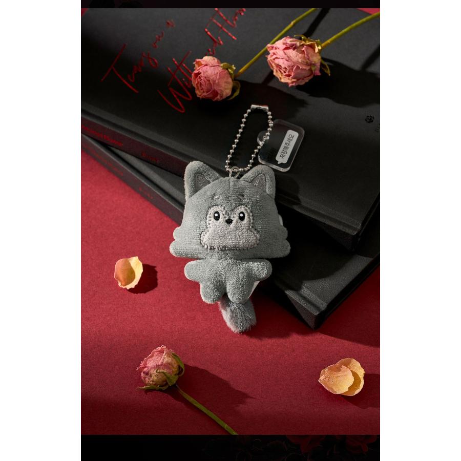 韓国 コミック グッズ『枯れた花に涙を SD ぬいぐるみ ブローチ（2種類