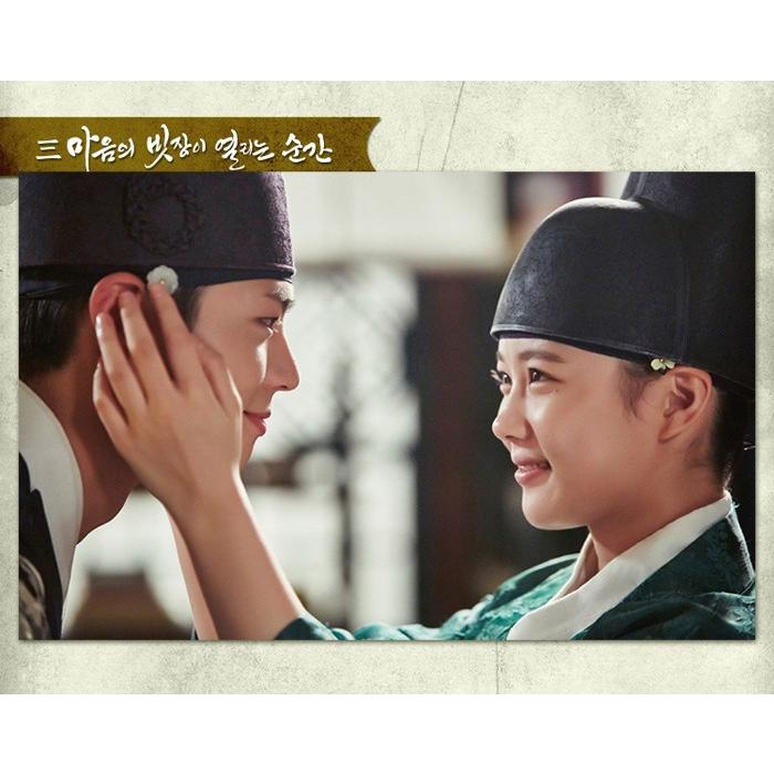 韓国の写真エッセイ『雲が描いた月明かり』 パク・ボゴム＆キム 