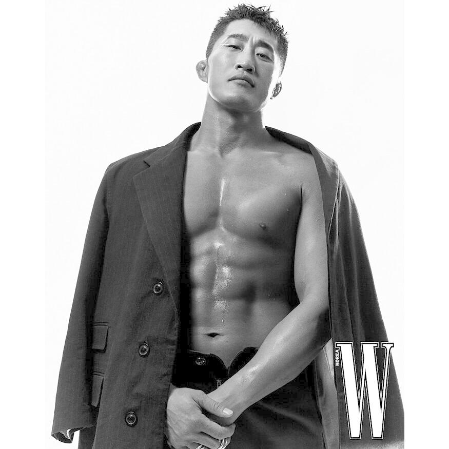 韓国雑誌 W KOREA BLACKPINK ロゼ 表紙 3冊セット 韓国雑誌 W KOREA BLACKPINK ロゼ 表紙 3冊セット - メルカリ