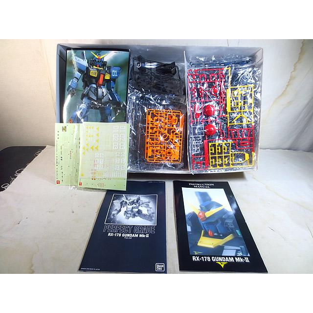 新品 バンダイ 機動戦士Zガンダム PG ガンダムMk-II RX-178 プラモデル