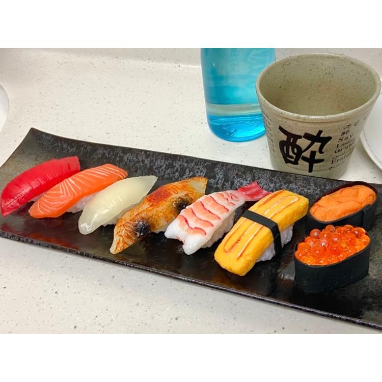 食品サンプル　実物大リアル寿司　35貫 楽天市場】食品サンプル フェイクフード お寿司 人気 リアル マグロ 大