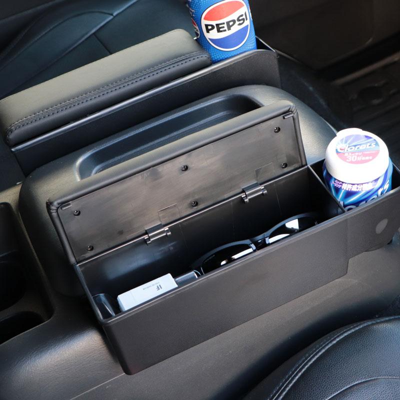 FLEX アームレスト ハイエース　黒色 合成皮革 HIACE ハイエース 200系 スーパーGL 専用 ドリンクホルダー付き