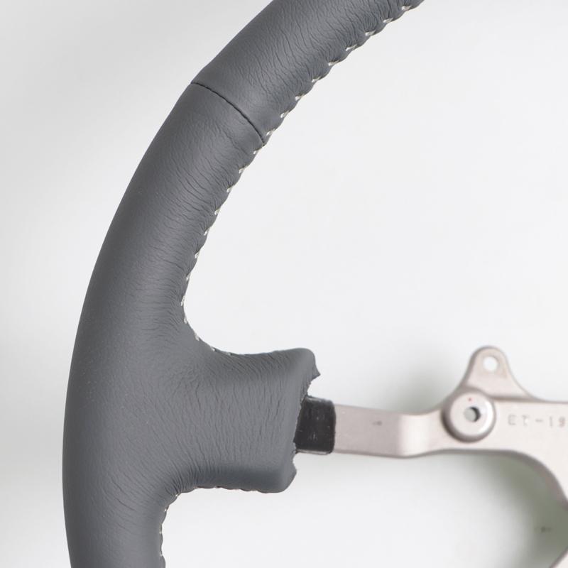 美品　ランドクルーザー80 純正ハンドル　後期型 ランクル80 後期純正ハンドル 部品