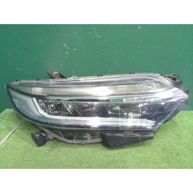 シャトル DAA-GP7 右ヘッドランプASSY LEB-H1 NH788P ・2386 33100-TD4
