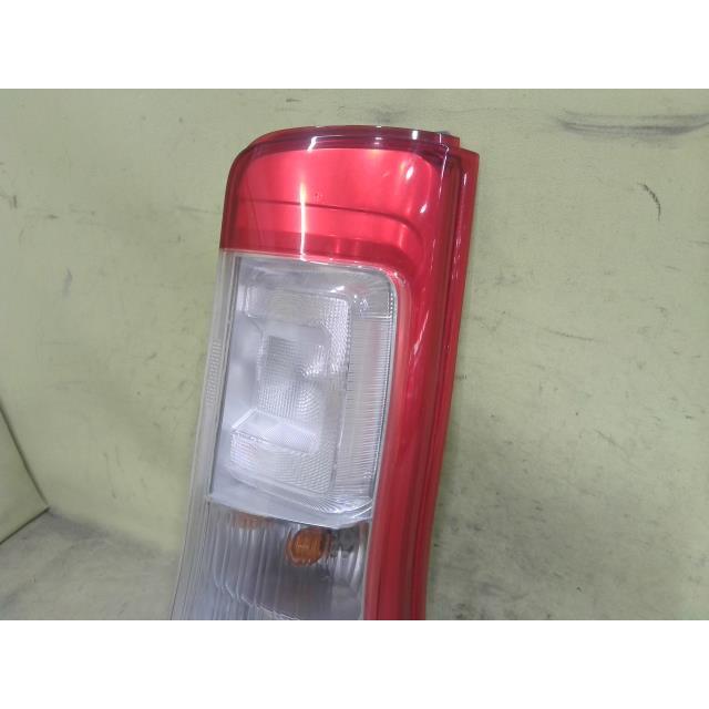 ぷーたんさん専用　タウンエースS413Mテールランプ左右セット タウンエース 中古 5BF-S413M 右テールランプ 2NR-VE 1E7 220