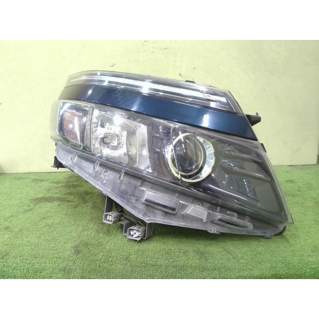 トヨタ ヘッドランプ 81130-28D21 【公式通販】