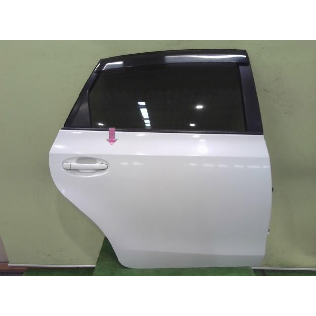プリウスα DAA-ZVW41W 右RドアASSY 2ZR-FXE 070 67003-47100 中古 